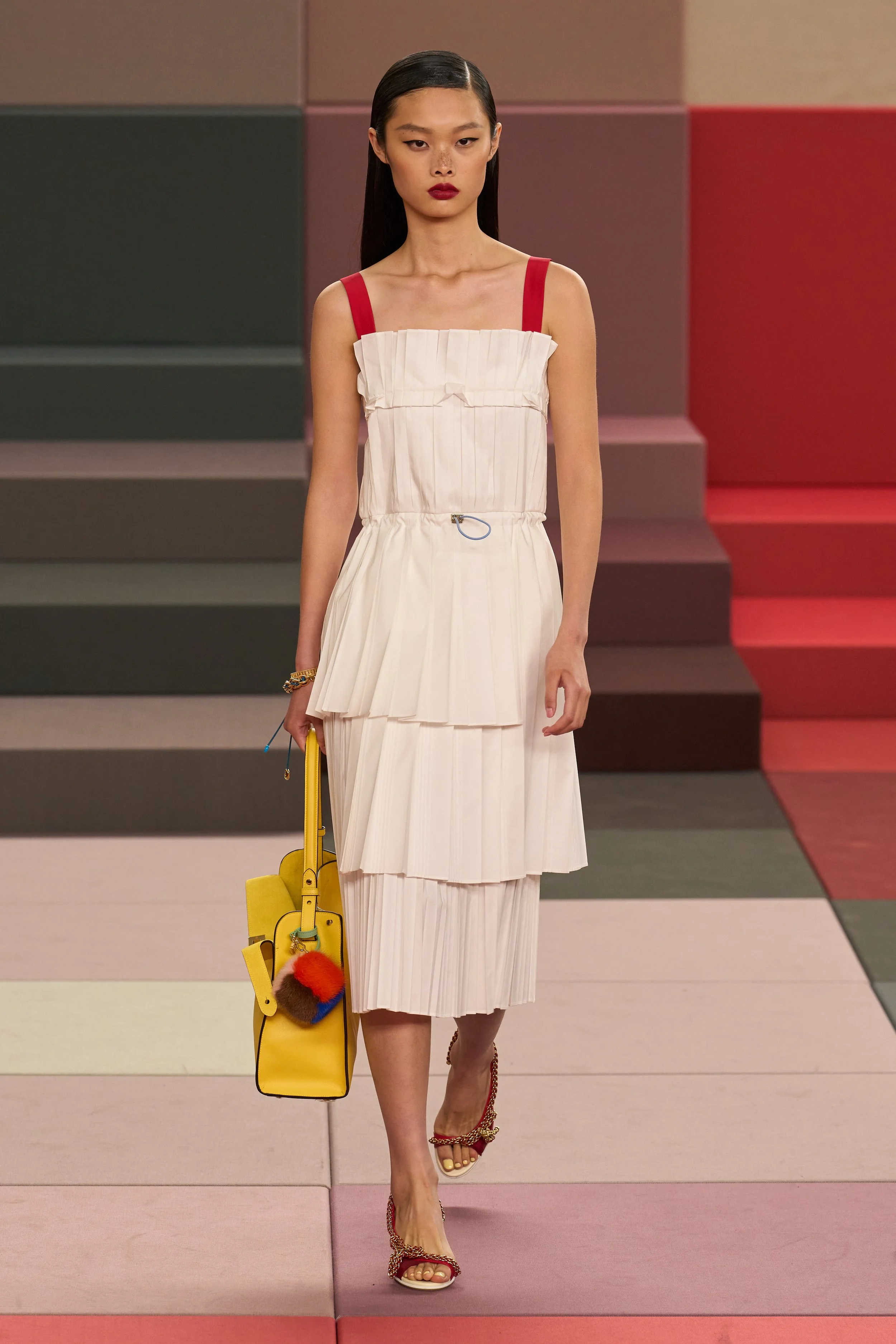 FENDI SS26 - SHOW REPORT - BEHIND THE BLINDS —